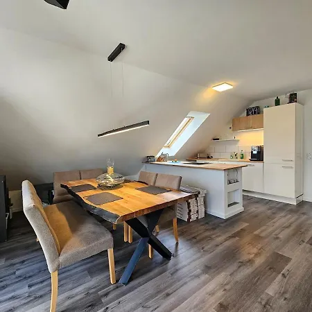 Gemuetliche In Naehe 아파트 라크위츠